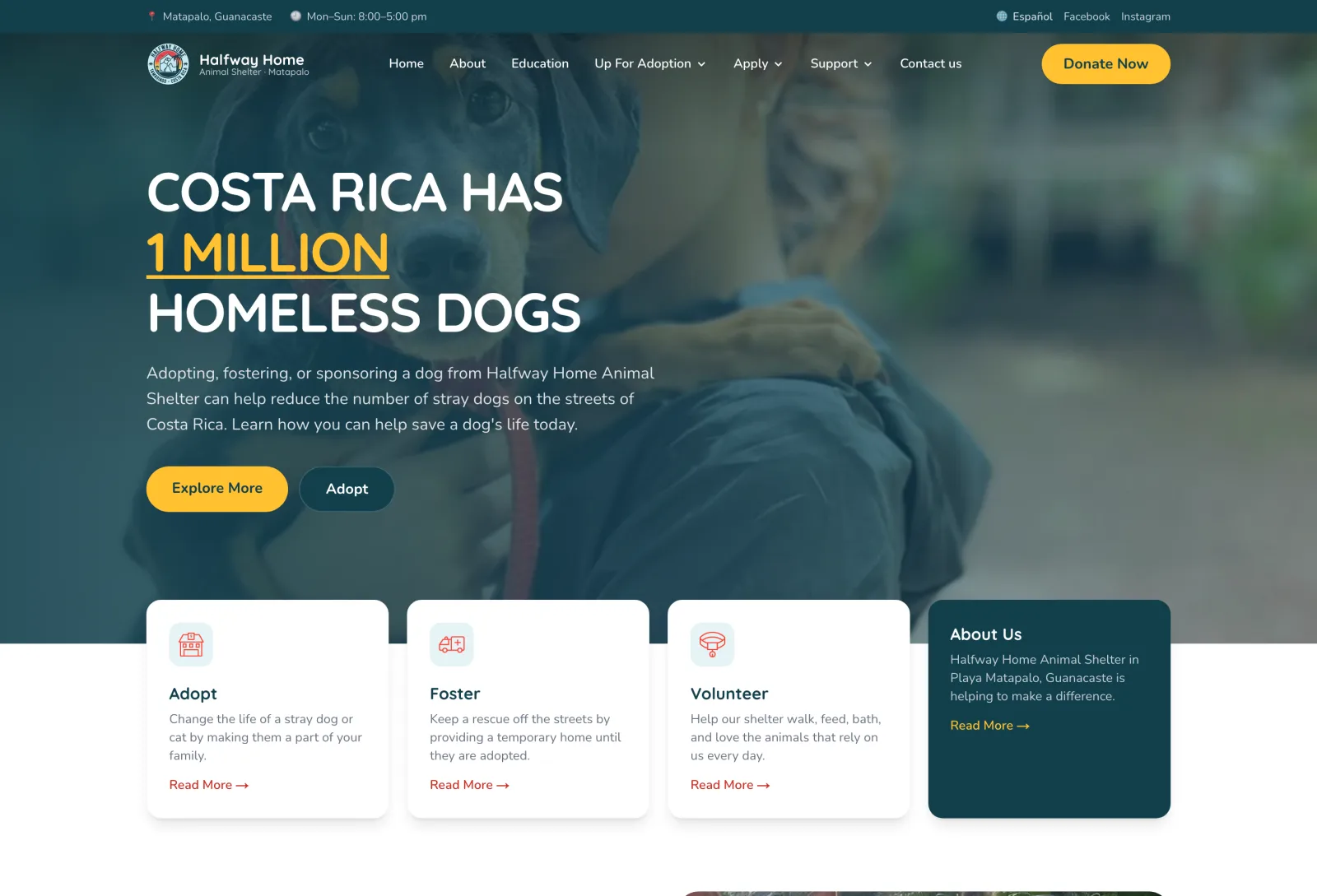 A rescue's public website built on Paware, showing its homepage with adoptable animals and a Spanish language toggle